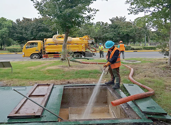 打安镇化油池清理
